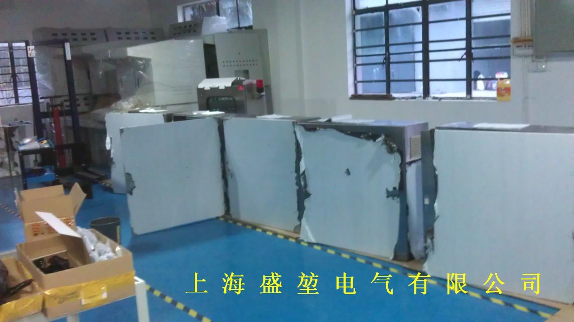 豸