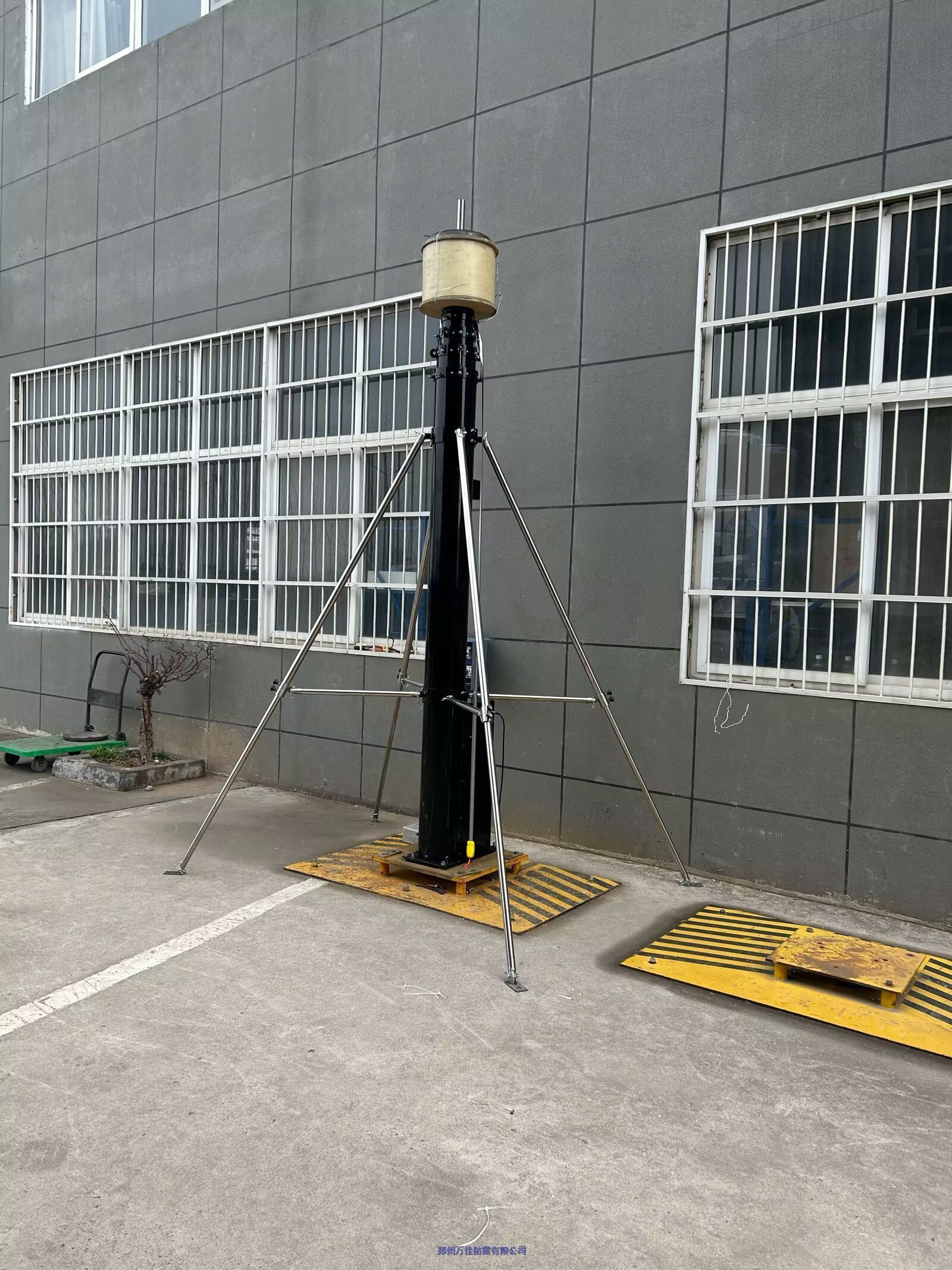 װЯʽҰս븺800KG
