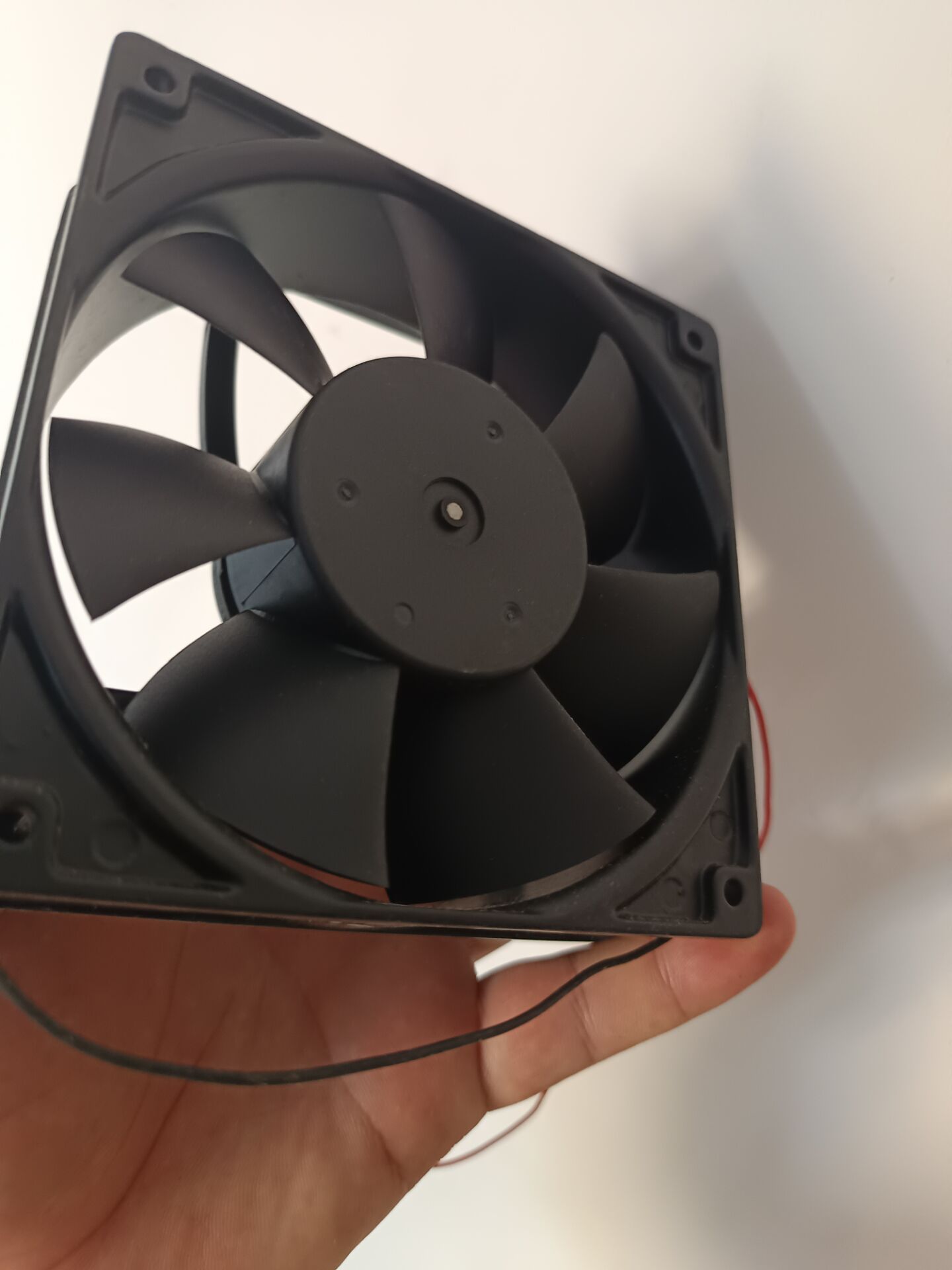 AGB08038B24V 8038 24V 1.80A ɢȷ